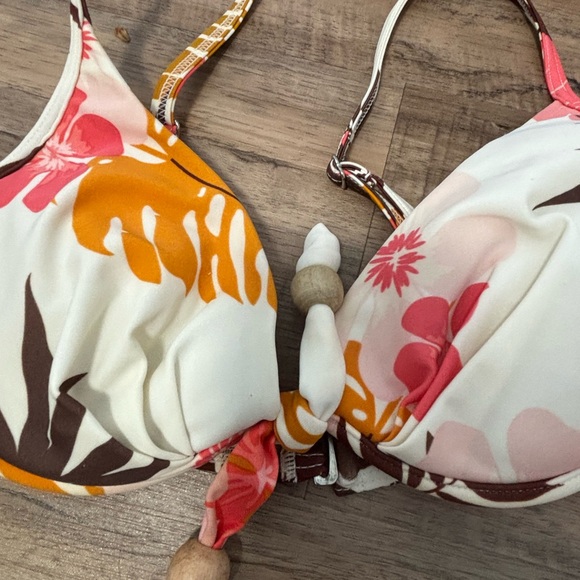 Floral Print Bikini Set - Picture 4 of 5